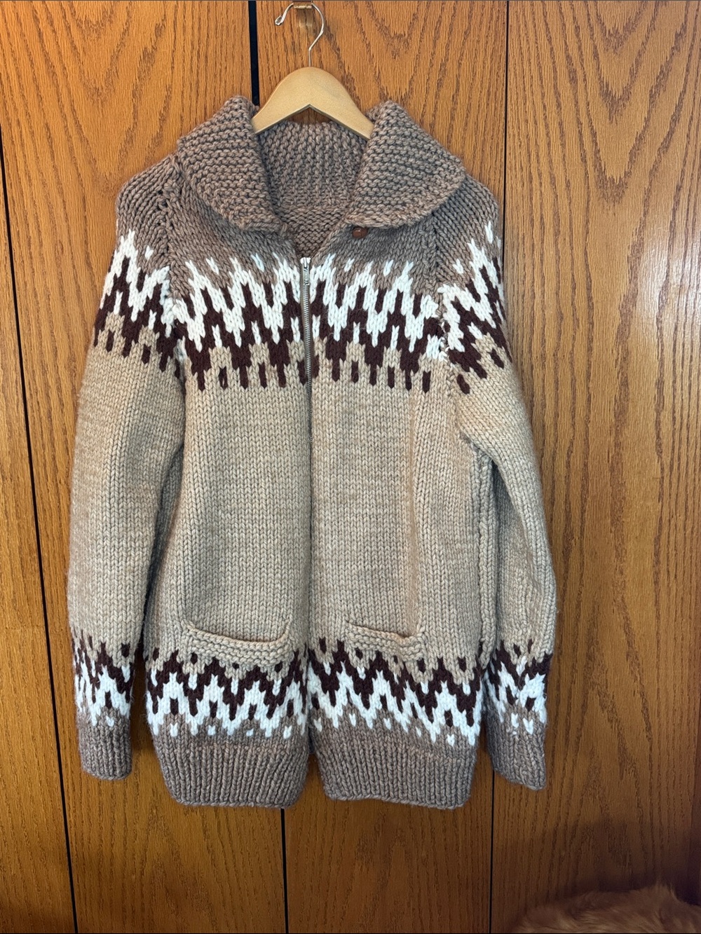 VintageChunky Knit Zip-Front Men's Sweater in Taupe with Pattern